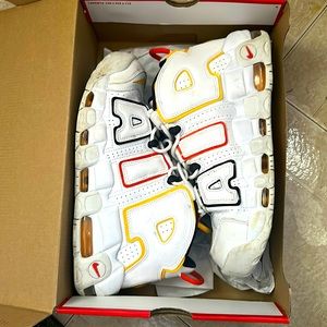 NIKE AIR MORE UPTEMPO "ROSWELL RAYGUN" SIZE 8.5 (with box)